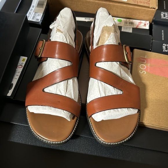 Naturalize Kerry Sandal in Aged Bourbon Leather Sandals - Picture 5 of 8